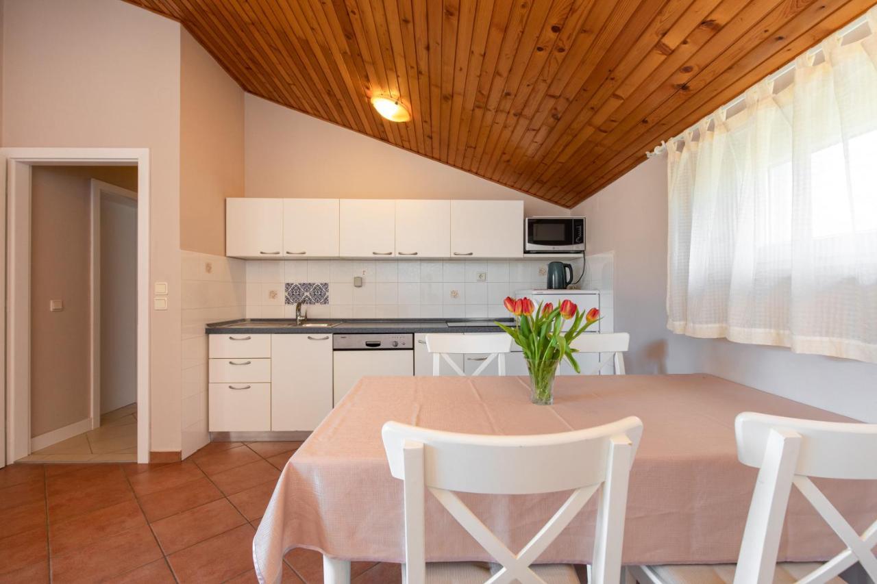 Apartment Ivanka 2 Башка Экстерьер фото